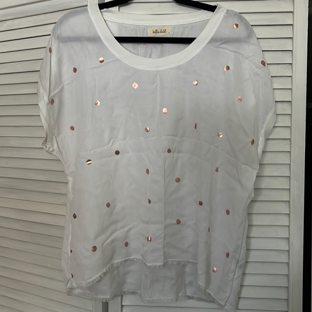Bella Dahl short sleeve rose foiled shirt